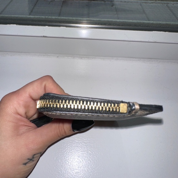 Burberry Check and Leather Zip Card Case - Picture 6 of 6